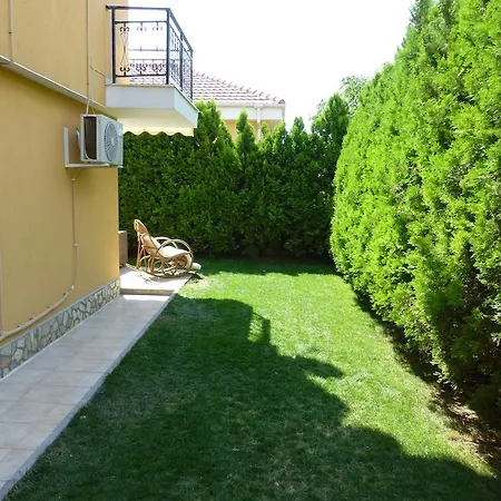 Villa In Elegance